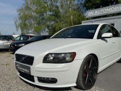 Fahrzeugabbildung Volvo S40 T5 Momentum *BLICKFANG* *TUNING*