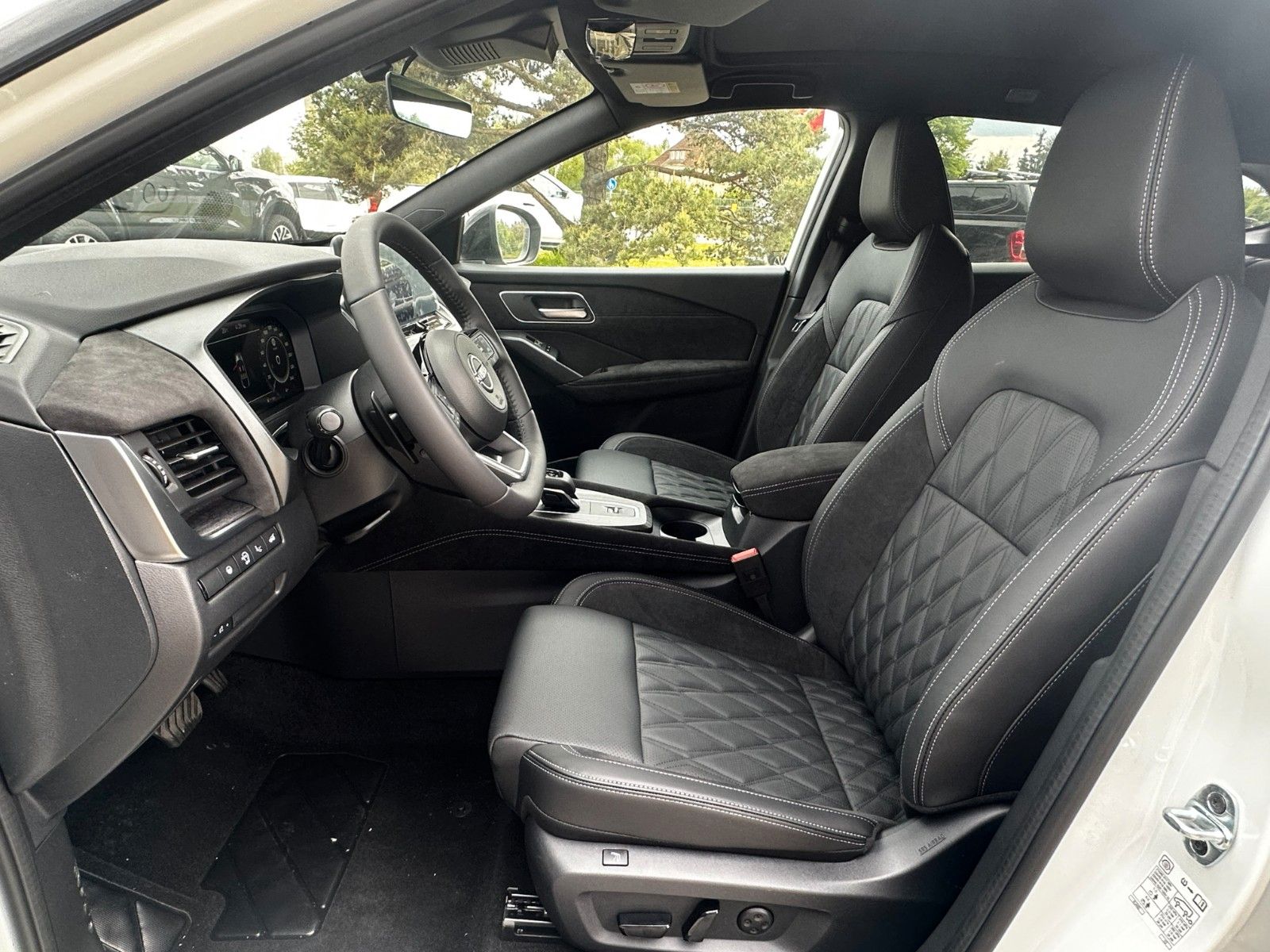 Fahrzeugabbildung Nissan Qashqai Tekna+