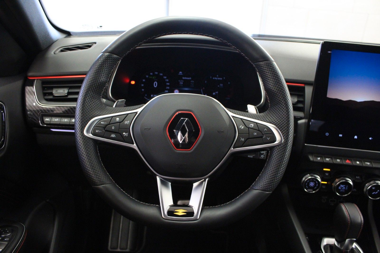 Fahrzeugabbildung Renault Arkana Mild Hybrid 160 EDC R.S. Line*Fast Track*