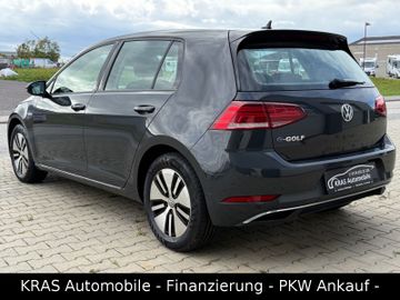 Volkswagen Golf - 4