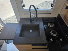 Bürstner Signature SFT 7.1 140PS Autom. Hubbett Lithium