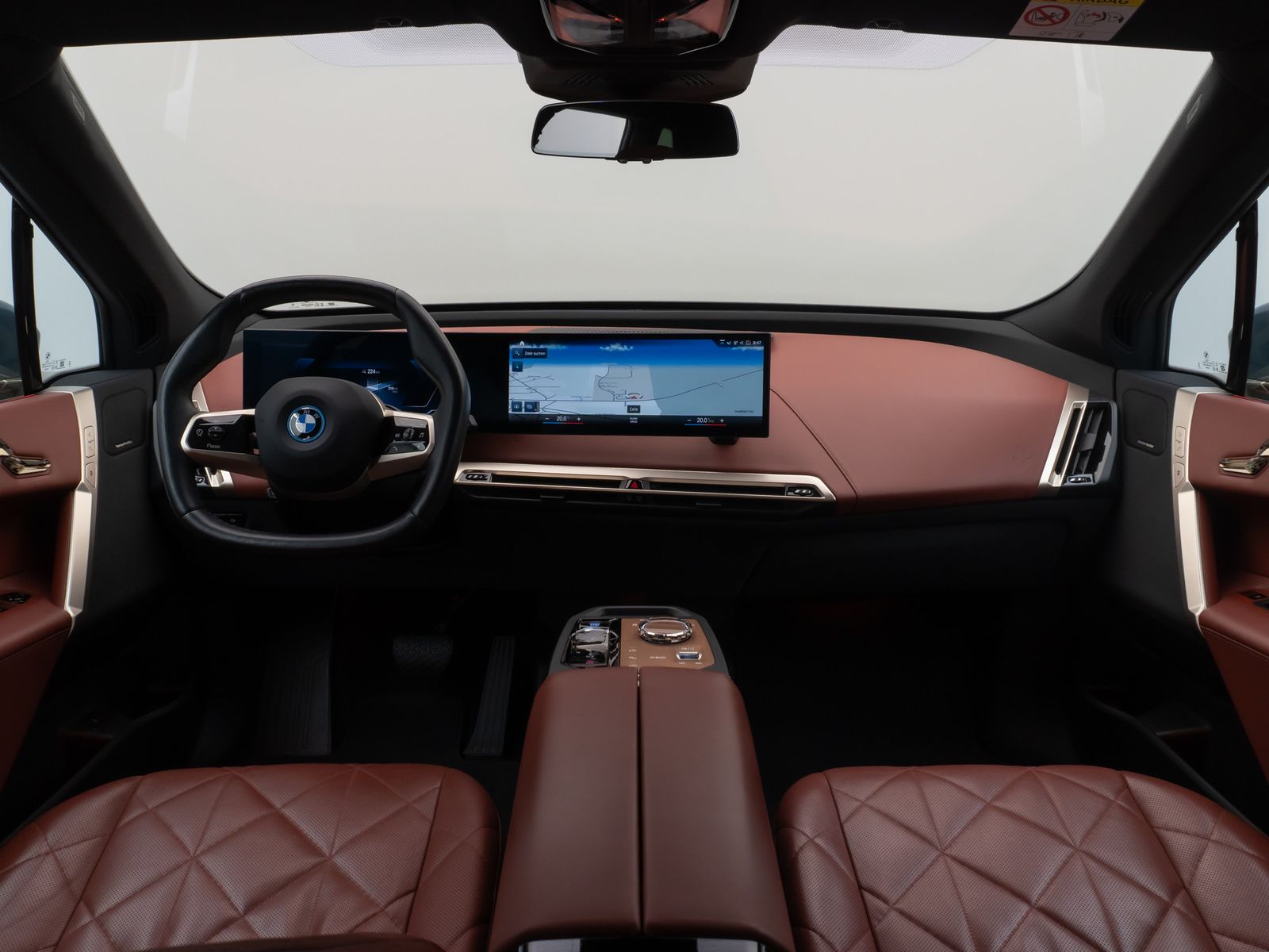 Fahrzeugabbildung BMW iX xD50 Sport Panorama 360°Laser H/K SoftCl 22"