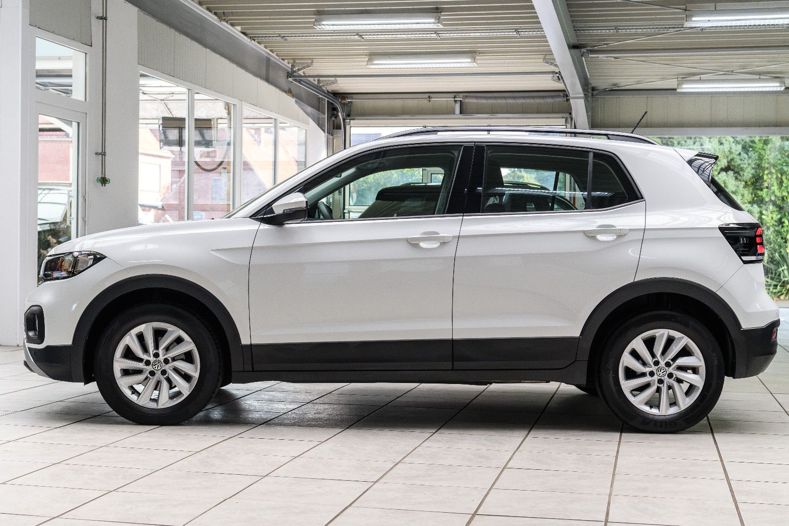 Fahrzeugabbildung Volkswagen T-Cross 1,0 DSG Life+ ACC+Kamera+Bluetooth