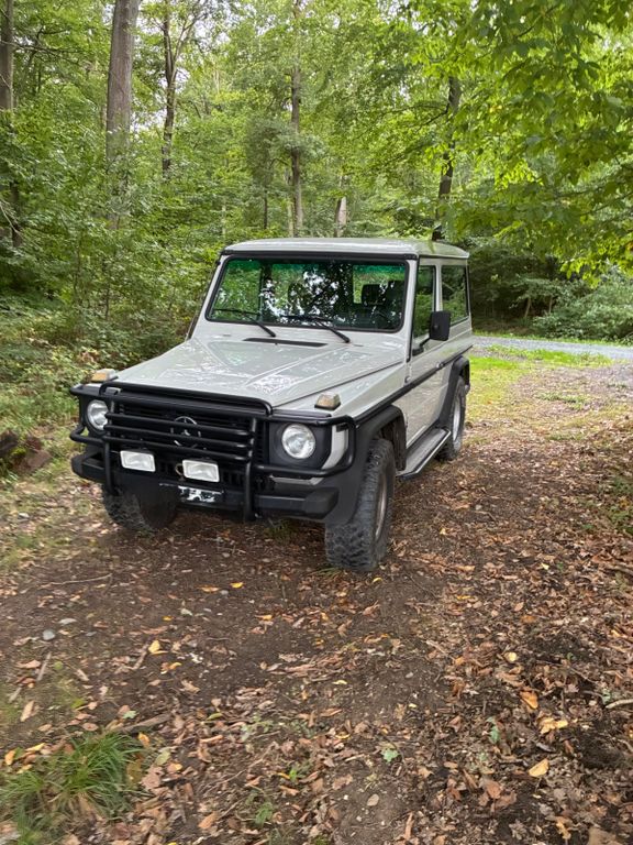 Mercedes-Benz G 230