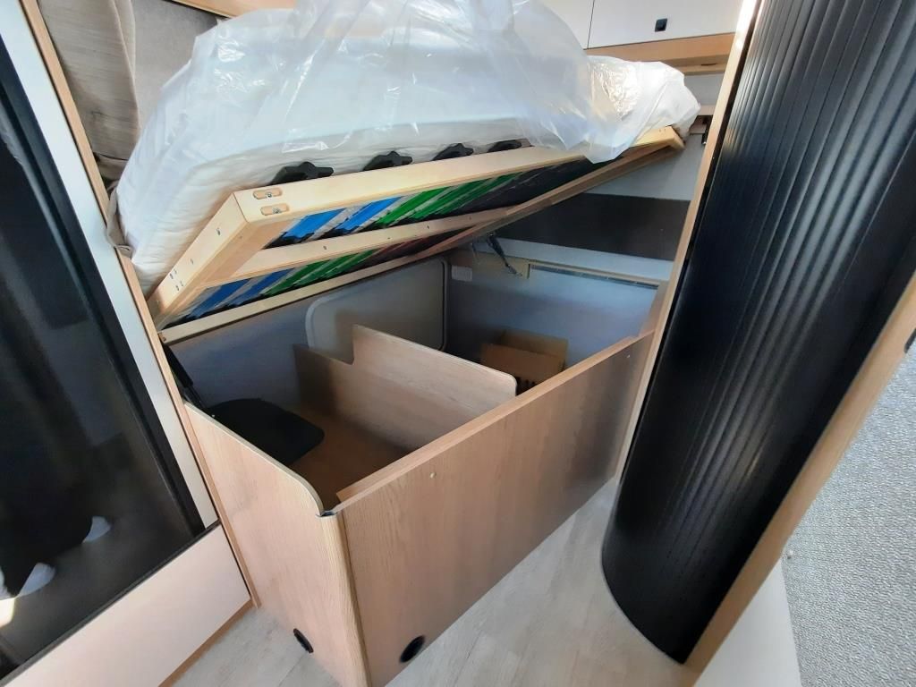 Fahrzeug Übersicht 19 Fahrzeugabbildung Hobby ONTOUR T 700 F Verfüg./Sparen Sie 17.140,- €
