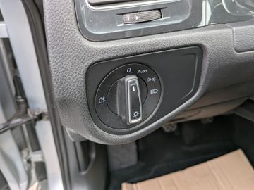 Volkswagen Golf - 12