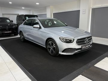 Mercedes E 200 - 4