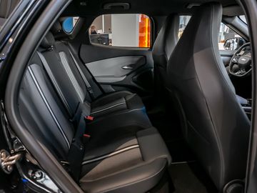 Ford Capri 210kW RWD Kamera Navi Stauassistent LED