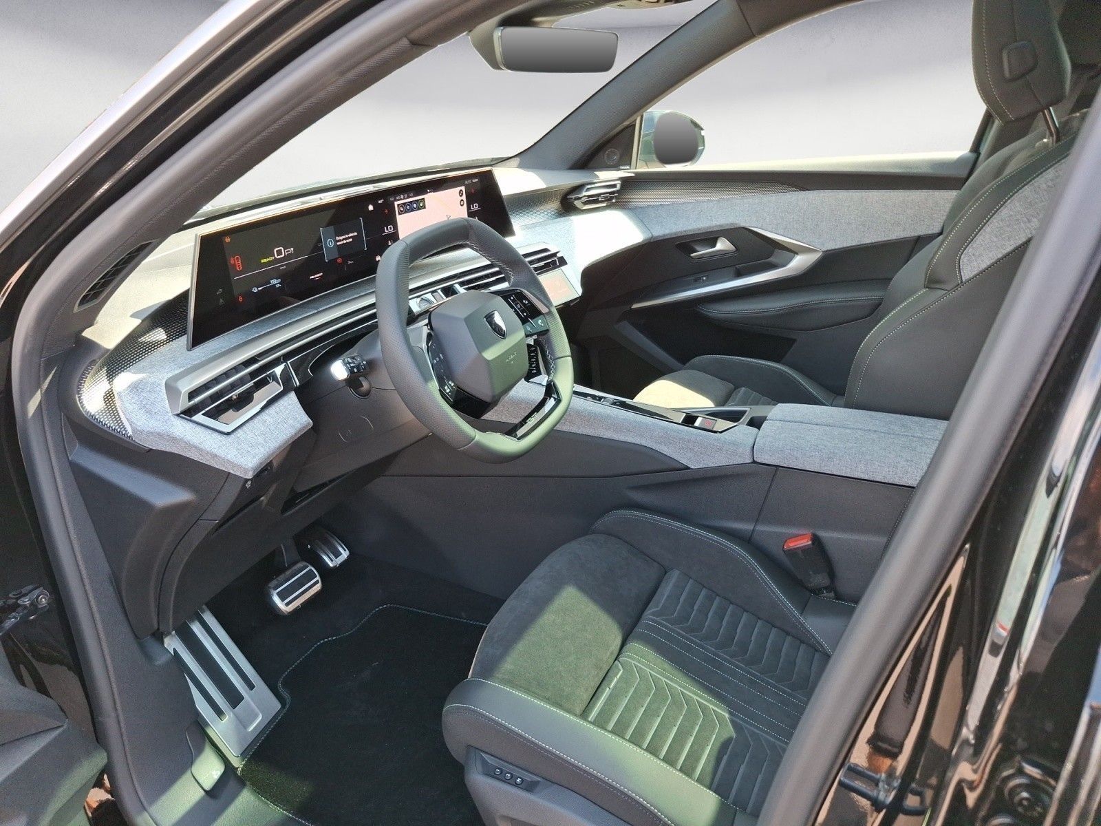Peugeot e-3008 - Bild 10