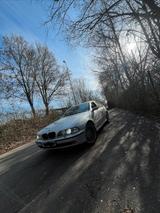 BMW 520i E39 Reihnsechszylinder - BMW 520 aus 1999: 520i
