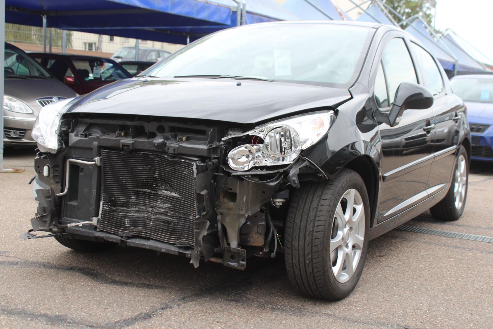 Peugeot 207 1.6 Automatik Sport