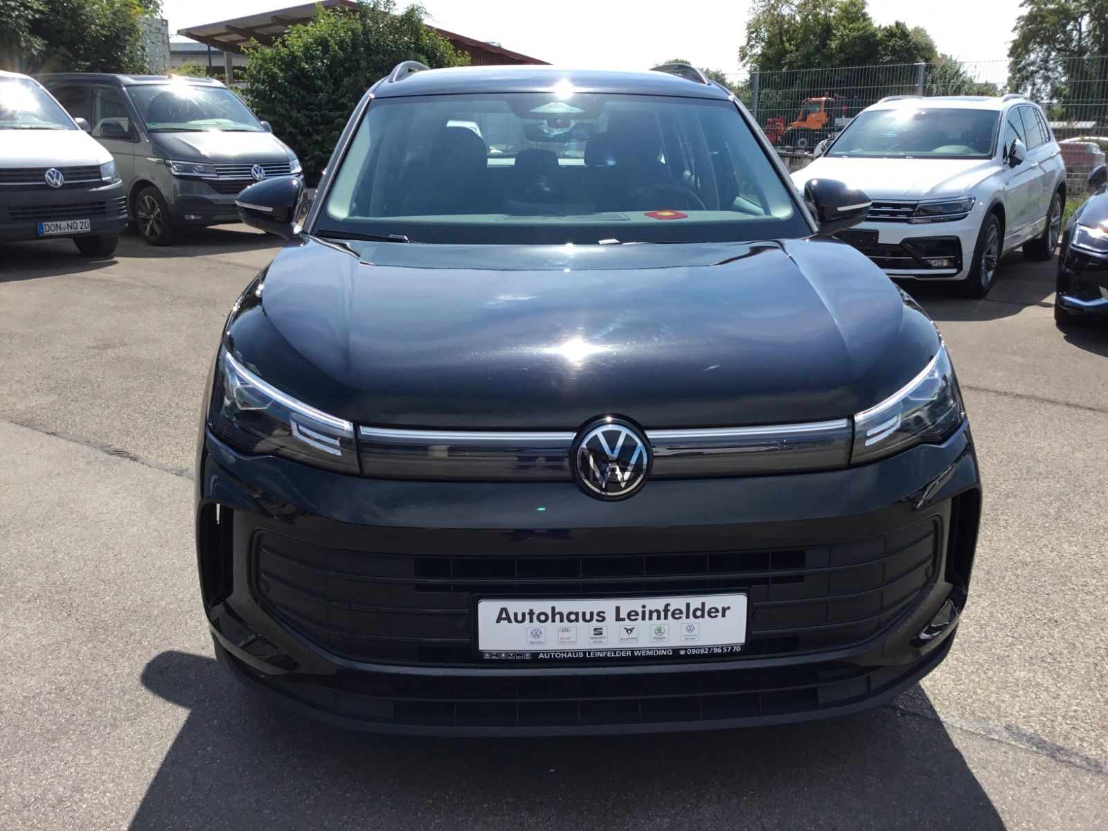 Fahrzeugabbildung Volkswagen Tiguan 1.5 eTSI DSG+AHK+LED+AppConnect+Sitzheizu