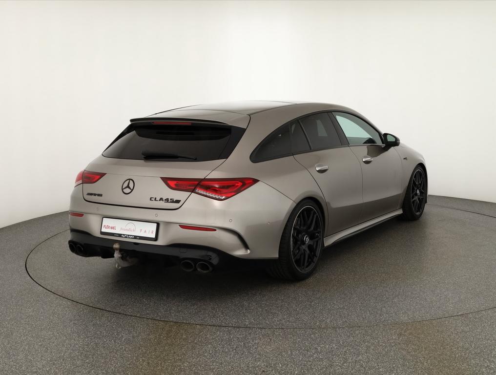 Mercedes-Benz CLA 45 AMG Shooting Brake