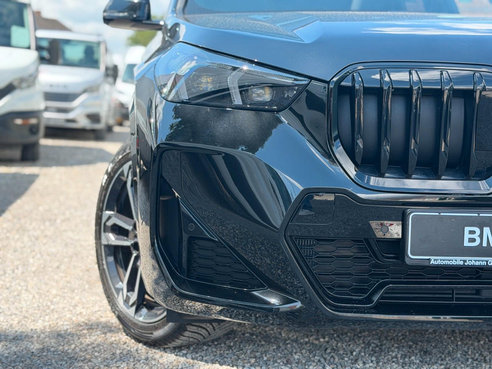 BMW X1 sDrive20i M Sport Pro 19"Shadow 360° Pano HuD, миниатюра 10