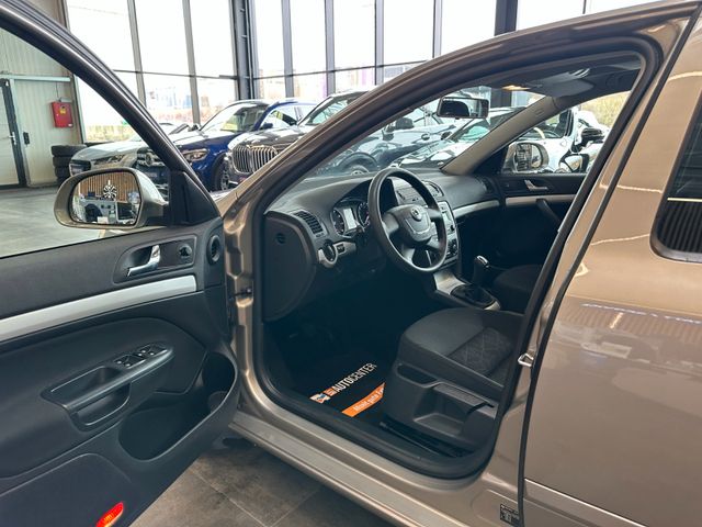 Skoda Octavia Lim. Family *SZHZ*PDC*ISOFIX-BEIFAHRER*