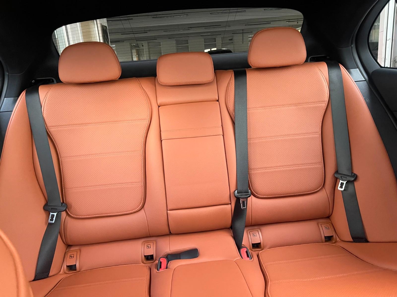 Mercedes-Benz C 220 d Panorama Leder Navi KEYLESS-GO LED