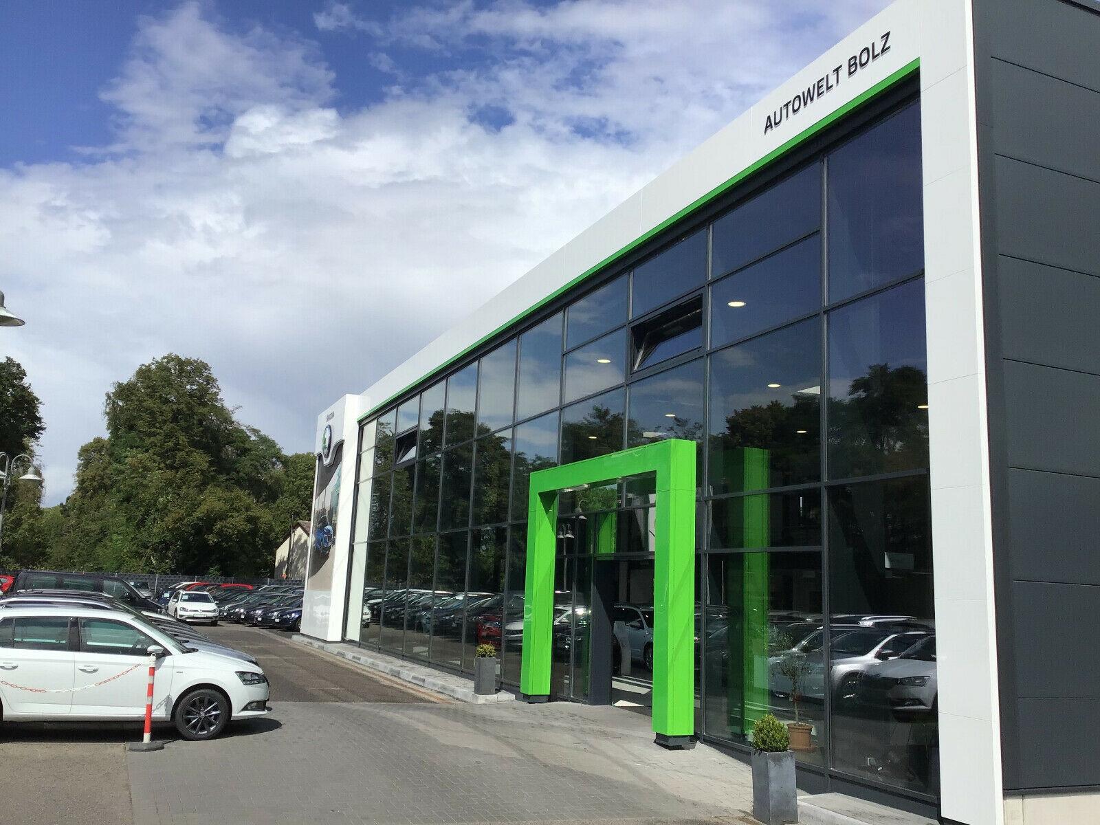 showroom-image-main