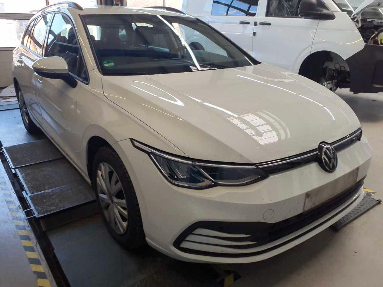 Volkswagen Golf VIII Variant Life ACC LED Shz