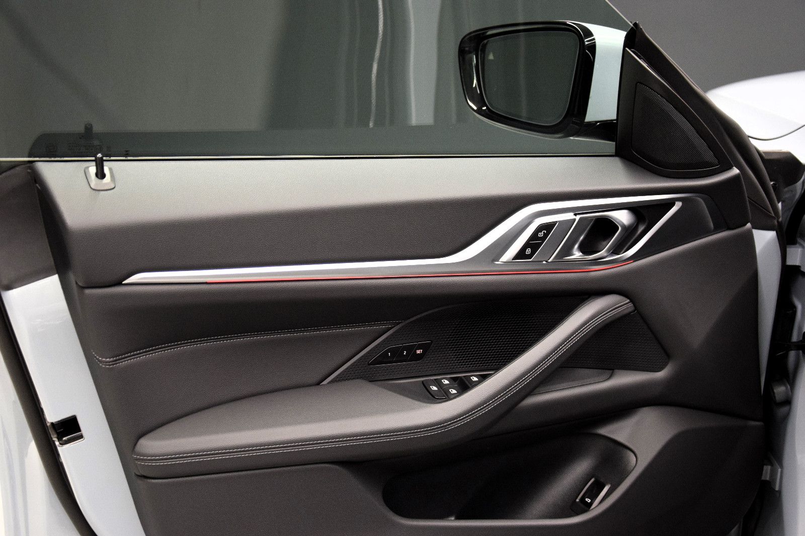 Fahrzeugabbildung BMW 420i Gran Coupe M Sportpaket GSHD HuD Facelift
