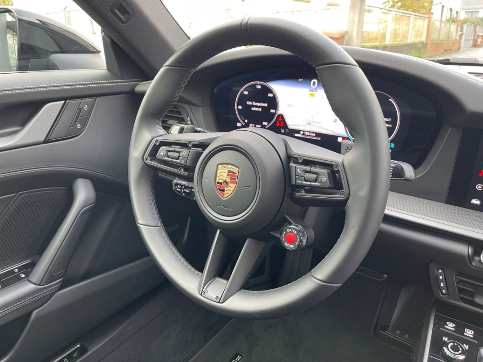 Fahrzeugabbildung Porsche 992 911 Carrera Coupé Facelift |Bose|ACC|PASM|