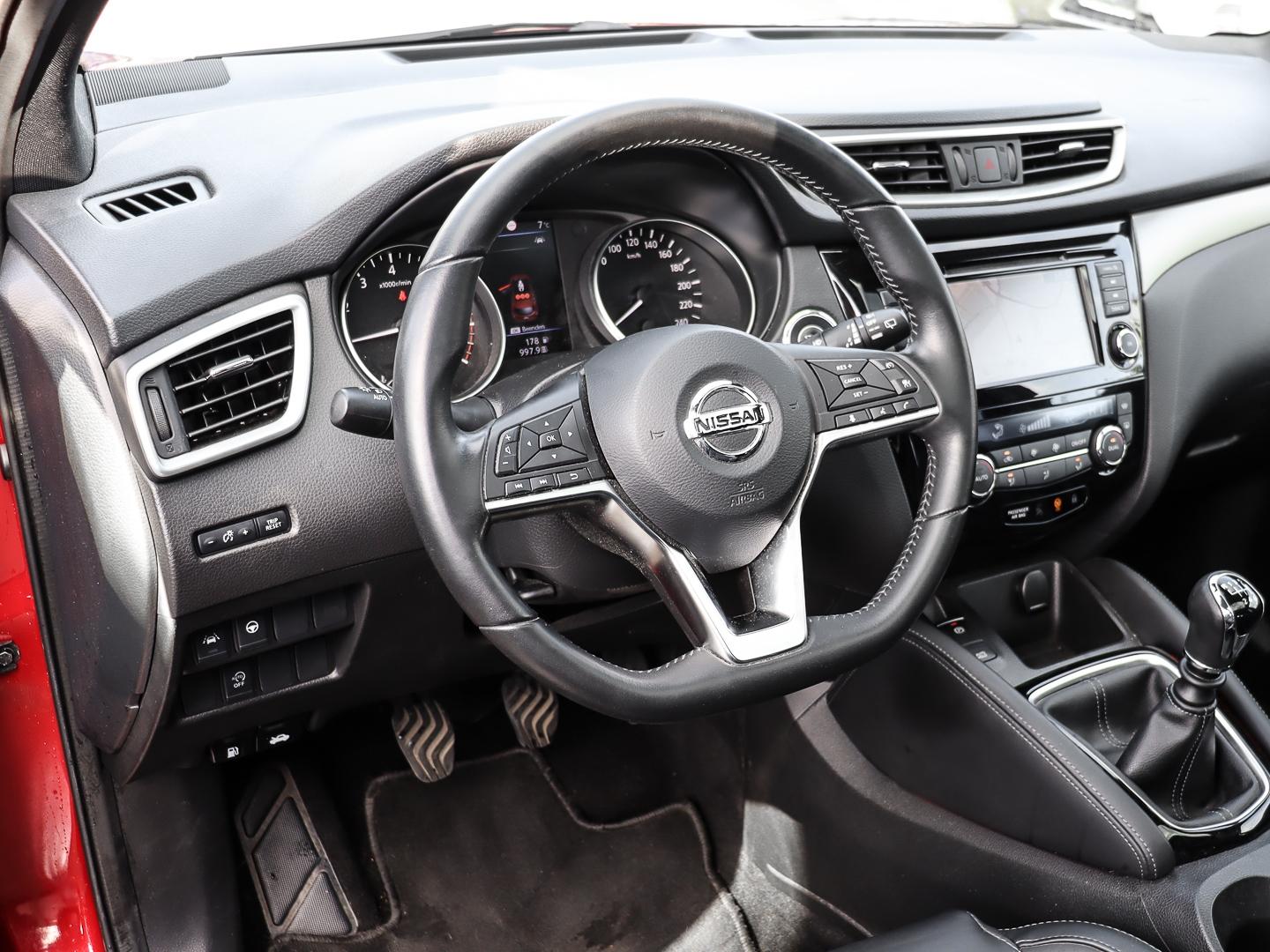 Nissan Qashqai Tekna+ 1.3 DIG-T EU6d-T Panorama Navi Le