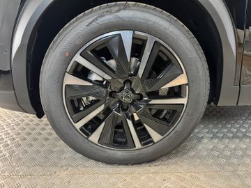 Peugeot 2008 Hybrid 145 GT Exclusive AHK 360Grad Kam.