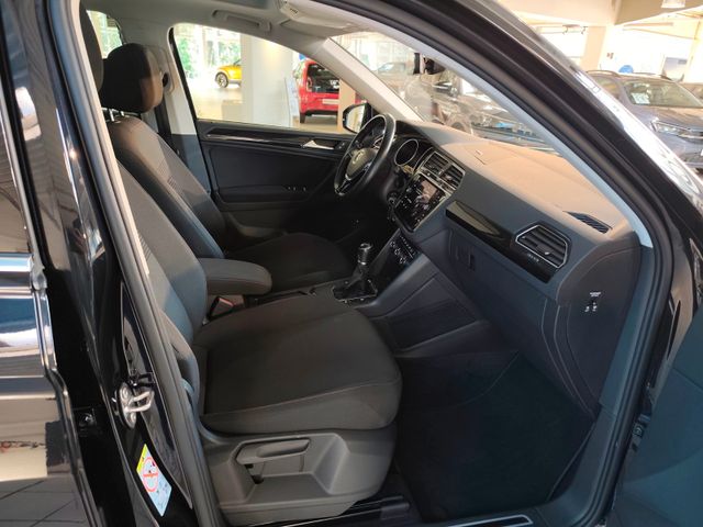 Tiguan 1.4 TSI *R-Line*Sound*AHK*Panorama*APP