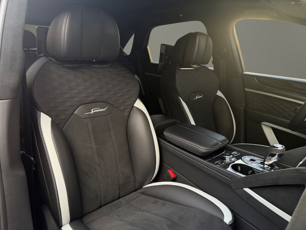 BENTLEY Bentayga 2026