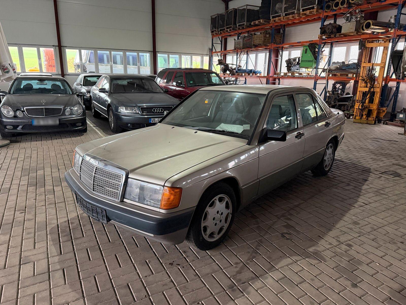 Mercedes-Benz 190