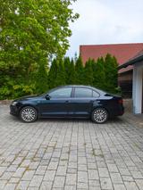 Volkswagen Jetta 2.0 TDI LIFE LIFE - Volkswagen Jetta: TDI