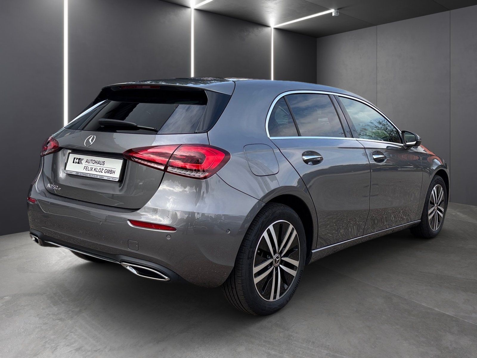 Fahrzeugabbildung Mercedes-Benz A 250 e Progressive*Pano*MultBeam*Distronic*360*