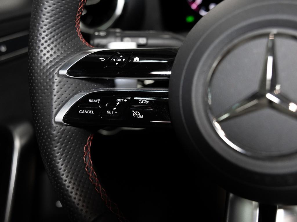 Mercedes-Benz A 250 e , AMG KAMERA SPUR STANDH PDC SHZ