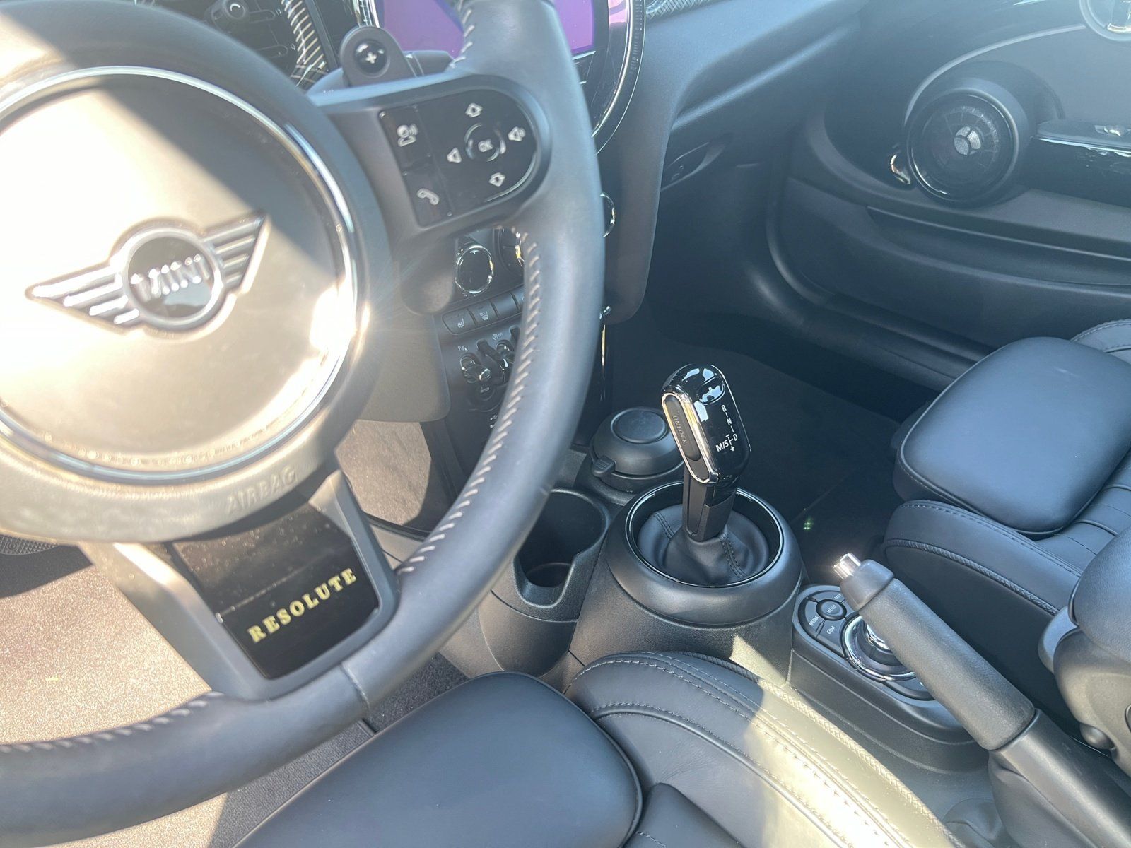 Fahrzeugabbildung MINI Cooper S Cabrio Parkassist+LED+HeadUp+Komfortzug