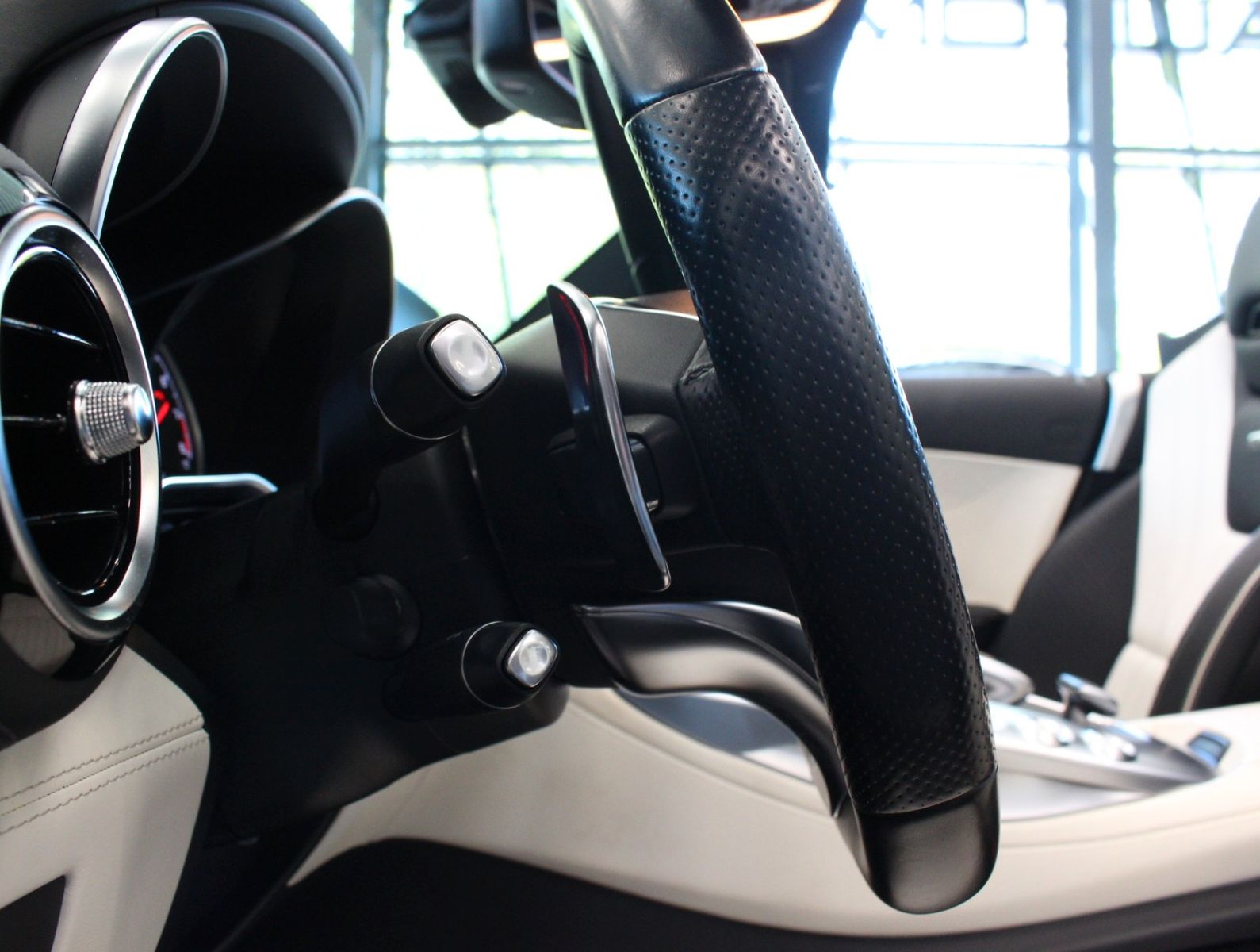Fahrzeugabbildung Mercedes-Benz AMG GT Roadster KW V3*Burmester*2.Hand*NO OPF
