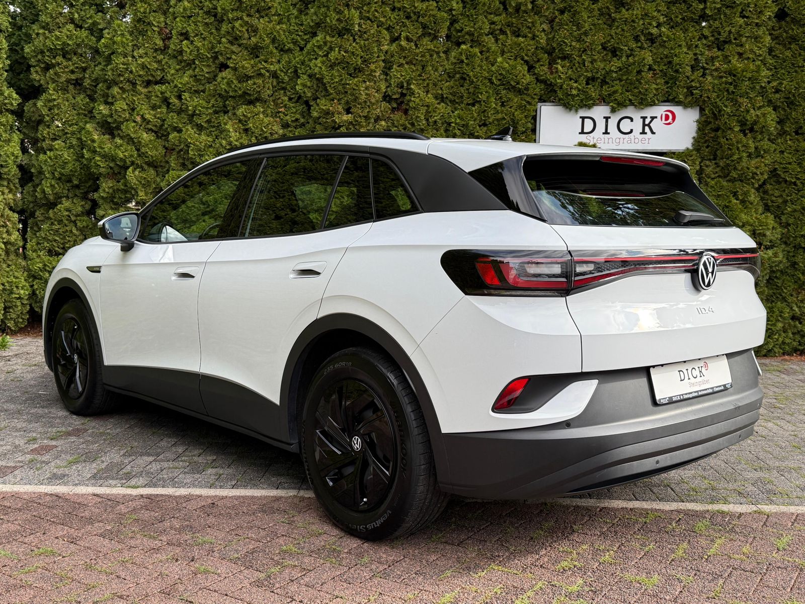 Fahrzeugabbildung Volkswagen ID.4 Pure Performance City LED+CARPL+ACC+SHZ+DAB