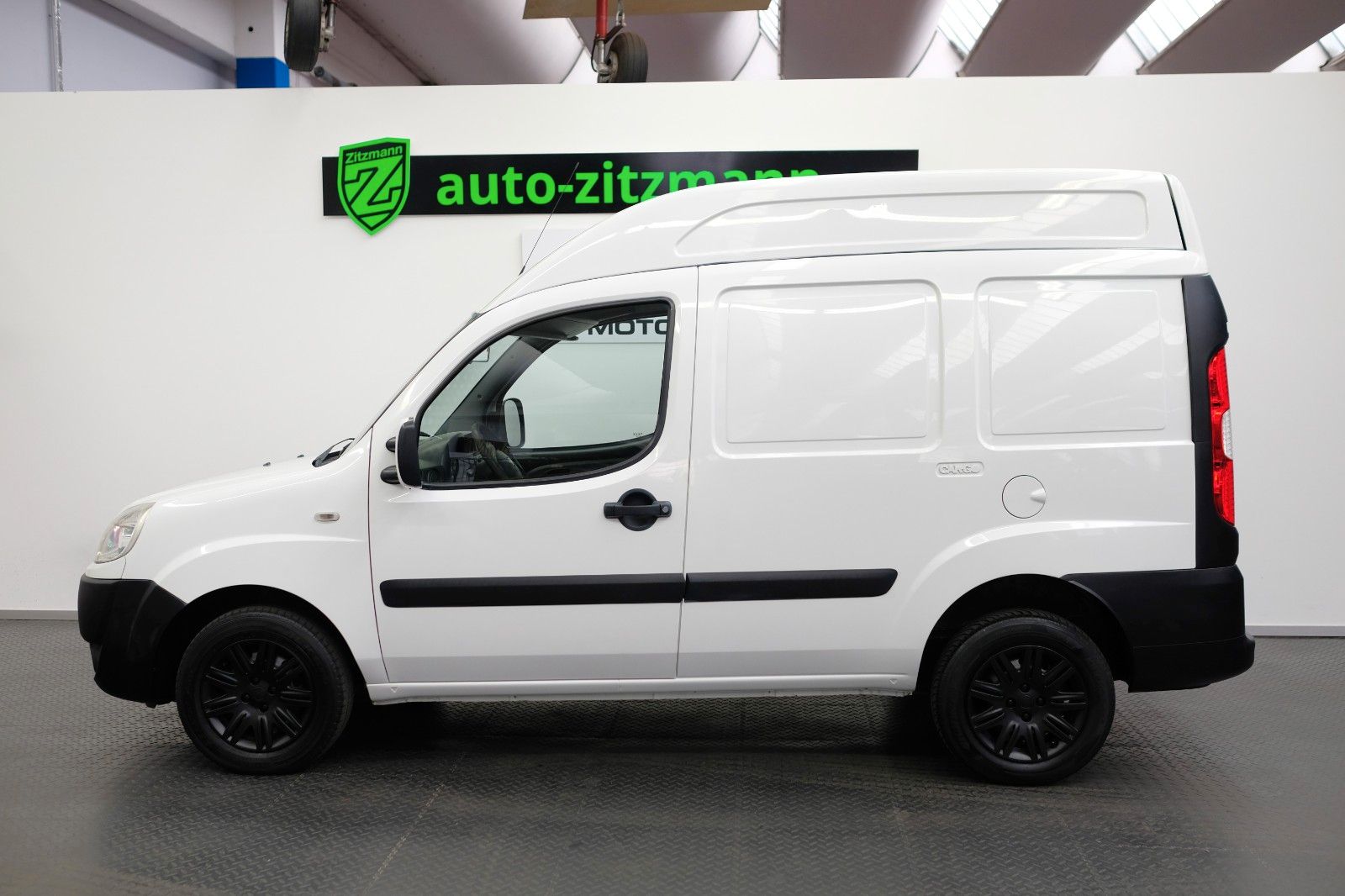 Fahrzeugabbildung Fiat Doblo Doblò 1.4SX Cargo Hochdach KAWA KLIMA PDC