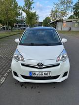 Toyota Verso-S 1,33-l-Dual-VVT - - Toyota in Köln