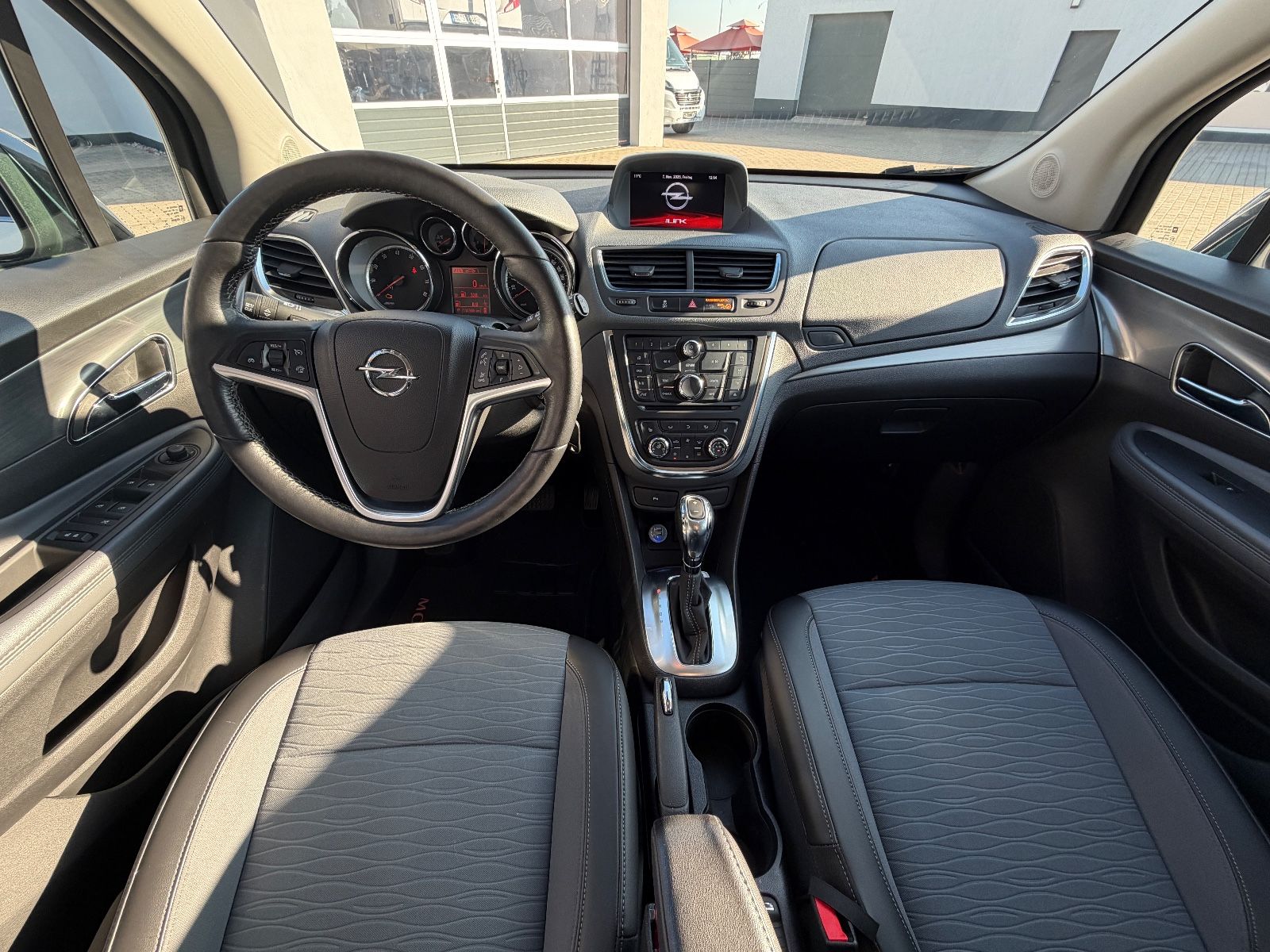 Fahrzeugabbildung Opel Mokka Color Innovation