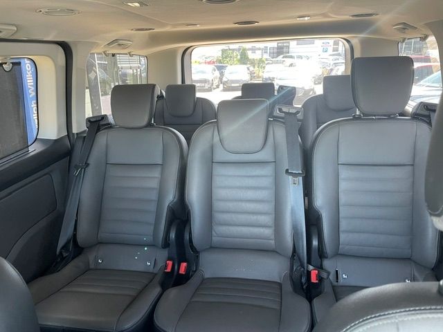 Fahrzeugabbildung Ford Tourneo Custom 320 L1 Titanium X Kamera AHK