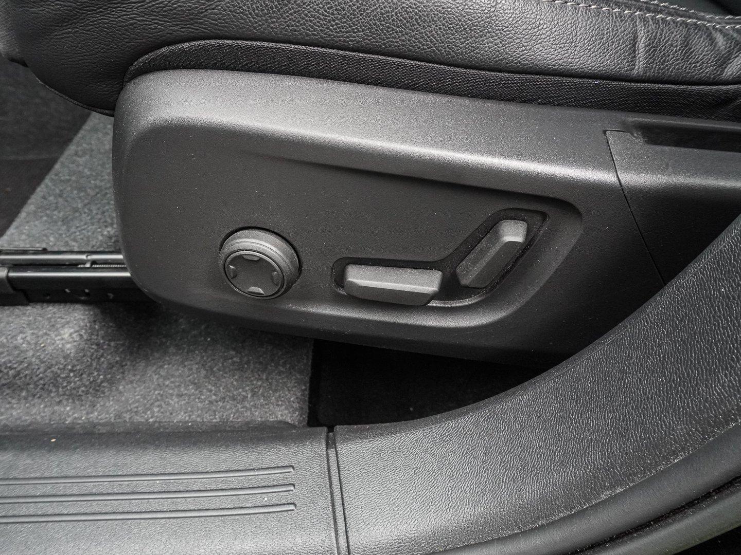 Volvo XC40 B4 B Plus Dark 360° H&K 19ZOLL MEMORY PILOT, миниатюра 16