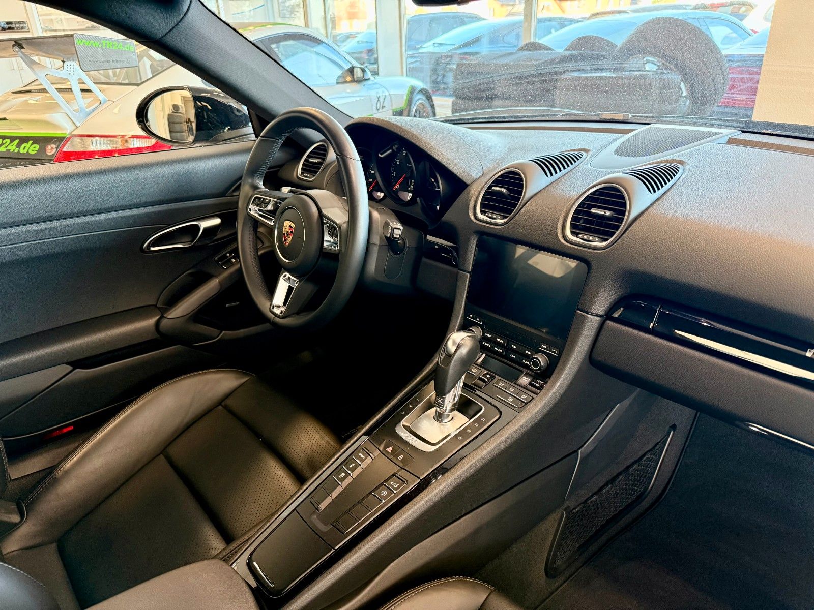 Fahrzeugabbildung Porsche 718 Cayman PDK PASM / LED / Kamera / BOSE