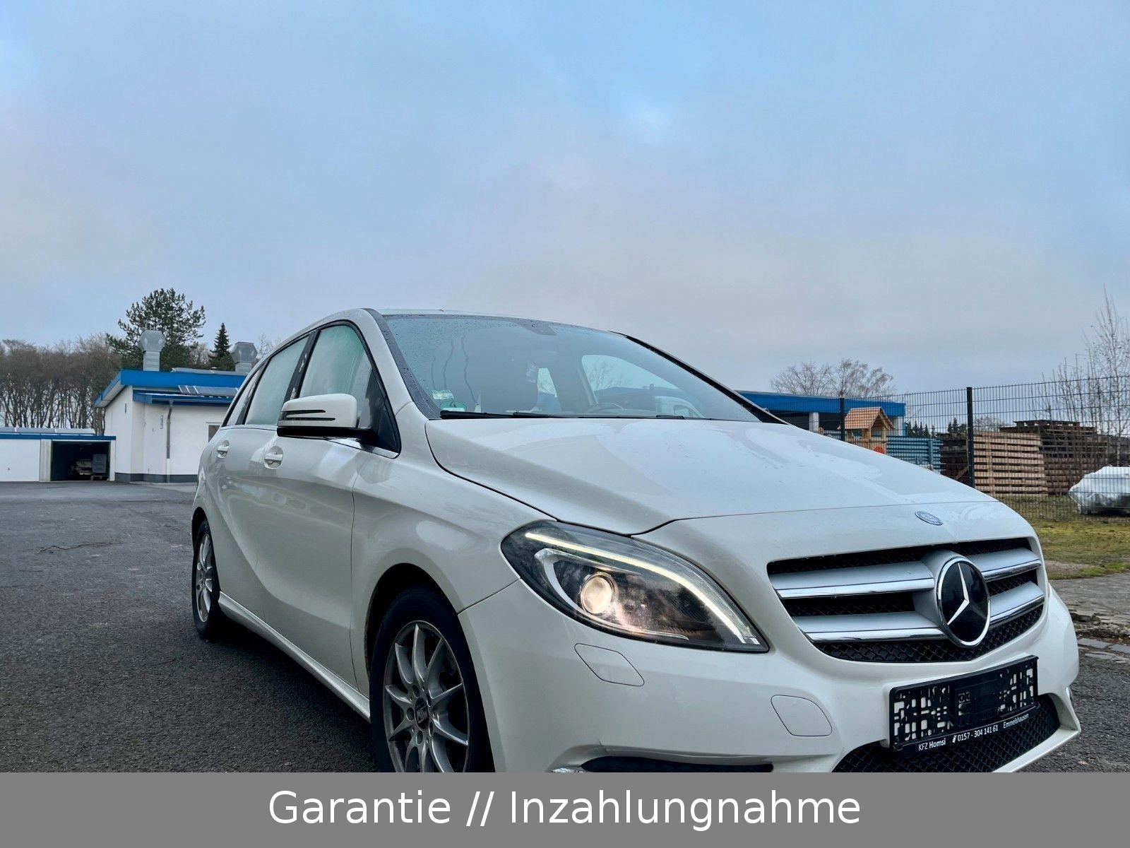 Mercedes-Benz B 180*B.XENON*NAVI*EURO6*LED*SHZ*8.FACH*WENIG KM
