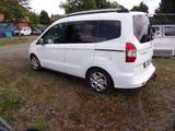 Ford Tourneo Courier 1.0 74kw, Zahnriemen neu - weiße Ford Tourneo Courier