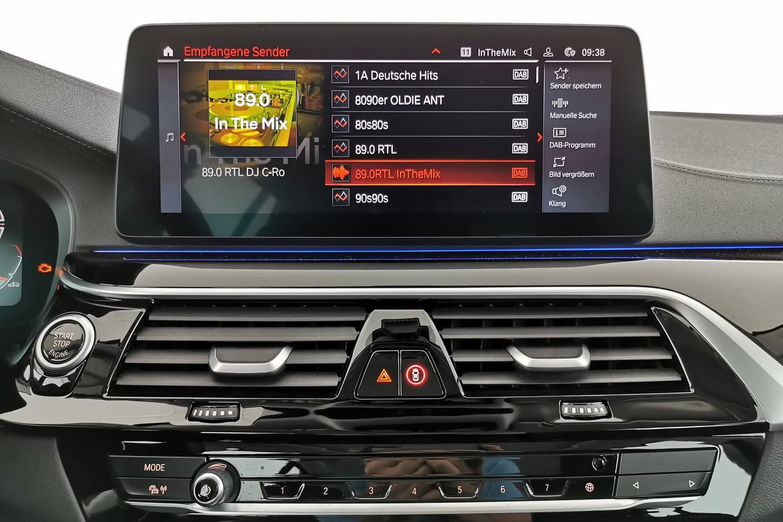 BMW 530i xDrive Luxury ACC PANO HUD 360° elSitze AHK foto 13