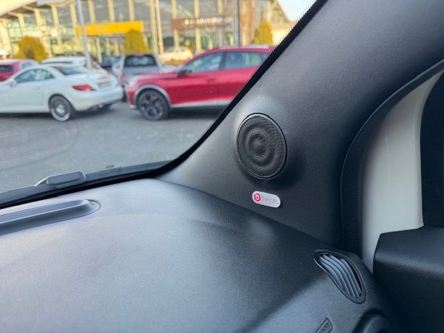 Fahrzeugabbildung Abarth 695 1.4 T-Jet BEATS NAVI ALU