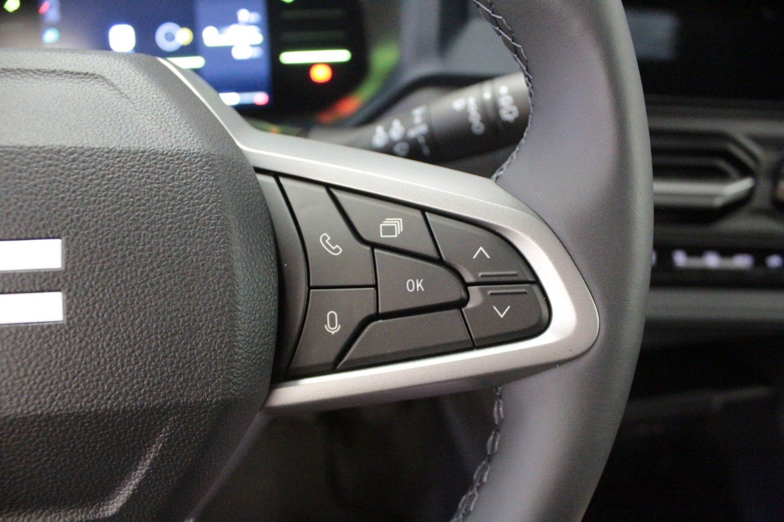 Fahrzeugabbildung Dacia Bigster mild Hybrid   140  4X4  Allrad