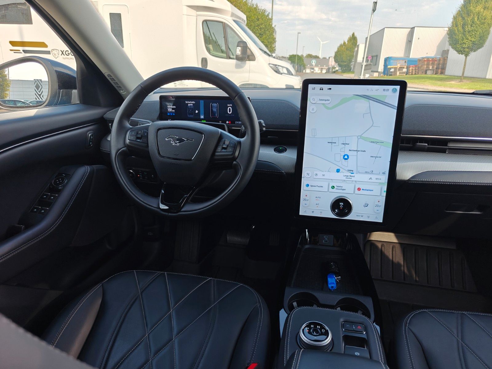 Fahrzeugabbildung Ford Mustang Mach-E - 360 Kamera, ACC, Laneassist -