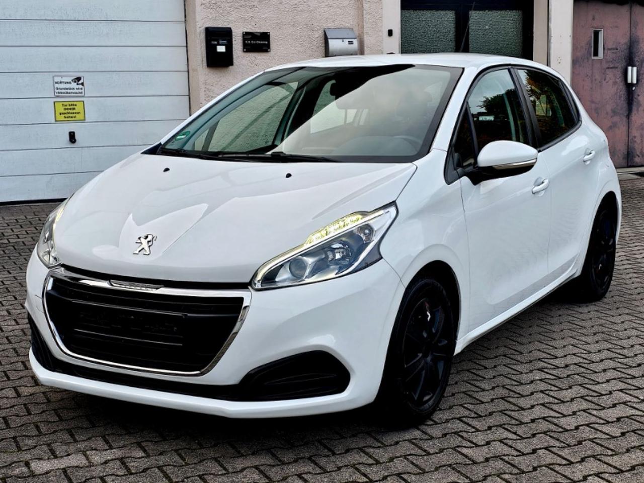 Peugeot 208 1.2 Active TEMPOMAT TOUCH KLIMA PDC EURO 6