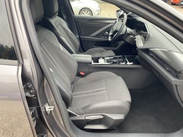 Bild 11 Opel Astra GS ST AT8/NAVI/SHZ+LHZ/PDC vo+hi+360Cam