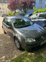 Volkswagen Golf 5 1.6 tausch - Volkswagen Golf aus 2005: Golf5